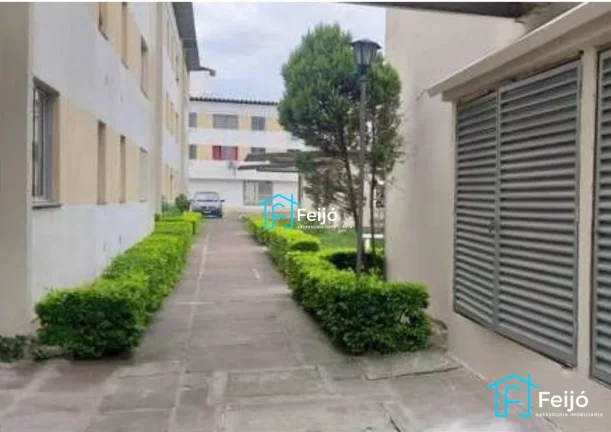 Imagem Apartamento 2 dormitórios reformado com, box fixo na Restinga