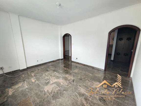Imagem Apartamento Padrão em prédio frente mar