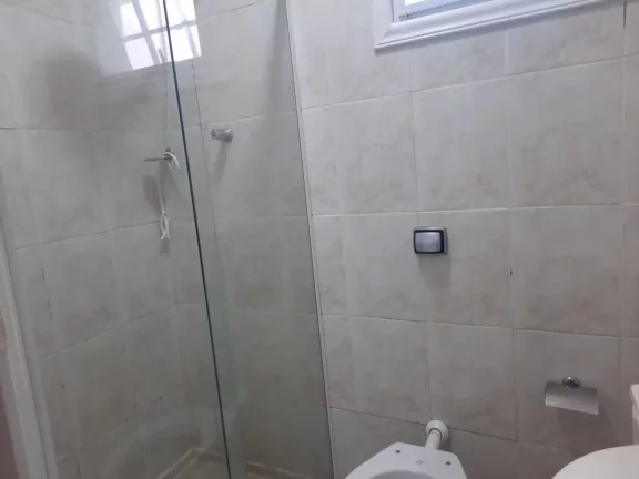 Imagem Aluguel de Casa de Luxo em Praia Grande-SP, Bairro Tupi: 3 Quartos, 2 Suítes, 3 Banheiros, 3 Vagas, 100m². Venha Conferir!