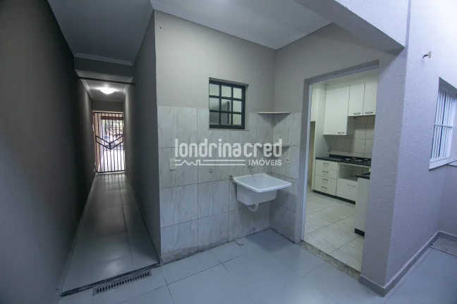 Imagem Excelente Sobrado Geminado à Venda na Parte Alta do Bairro: 4 Dormitórios, Espaço Gourmet, Suíte no Térreo, Garagem para 2 Carros e Localização Privilegiada!