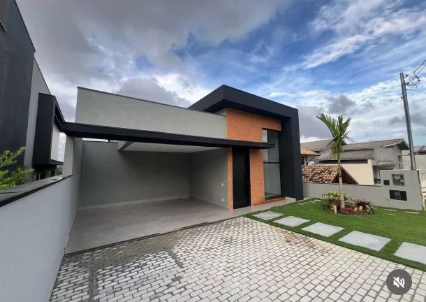 Imagem Linda casa nova - Condomínio próximo ao centro