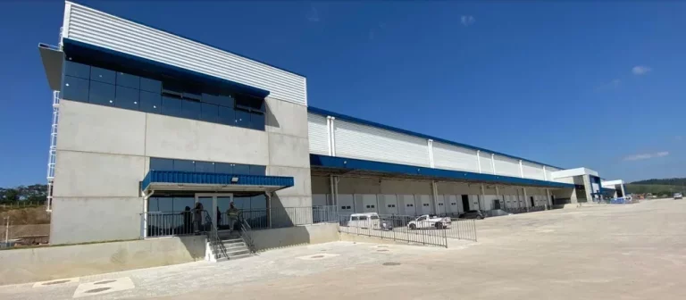 Imagem Galpão modular para alugar em Cajamar, acesso direto pela Rodovia Anhanguera