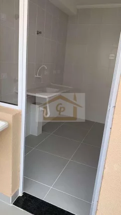 Imagem Condomínio residencial de prédios, com 260 unidades e lazer, recém entregue (2024) Elevador Sala ...