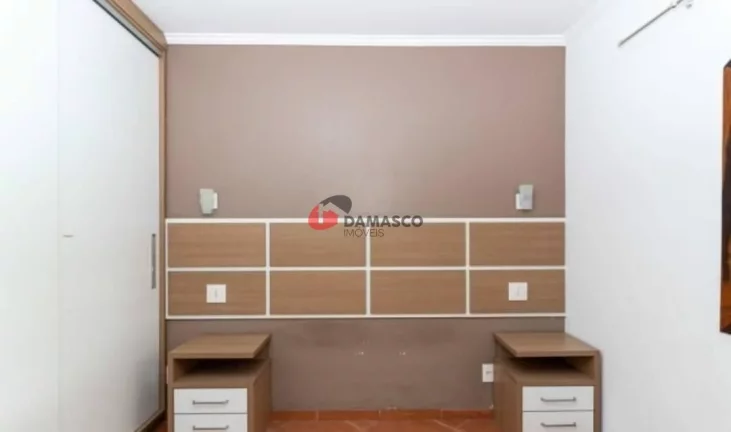 Imagem Casa à venda 2 Quartos, 2 Vagas, 100M², Jardim Las Vegas, Santo André - SP