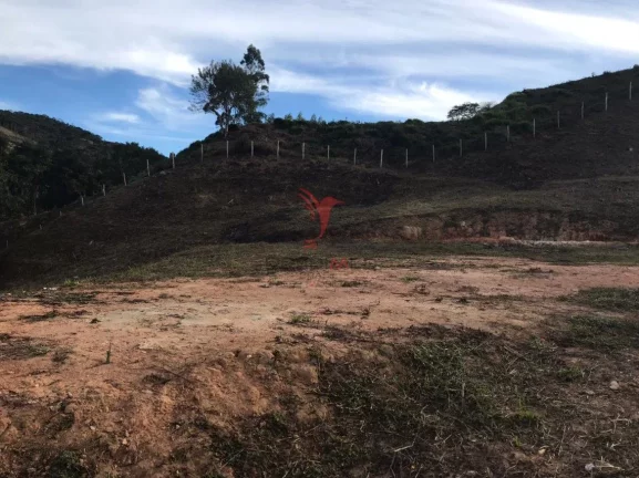 Terreno em Delfim Moreira - MG...aacute;rea 4.000 m2tipo condom...iacute;nio de ch...aacute;caraster...
