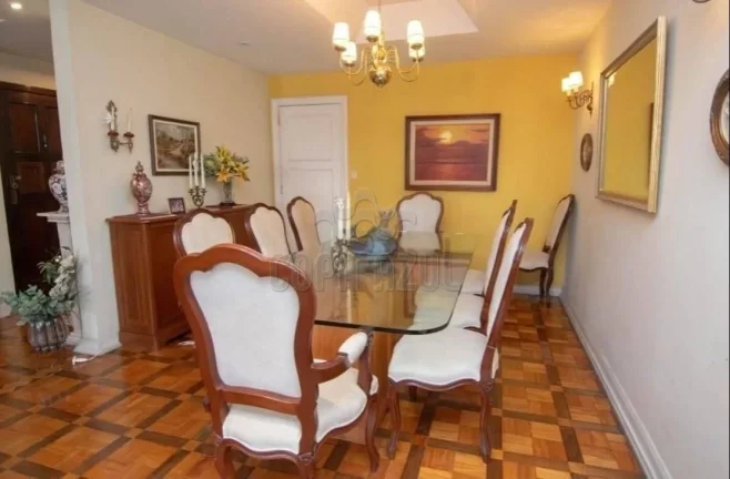 Imagem Copacabana - Residencial › Apartamento com 4 quarto(s) a Venda