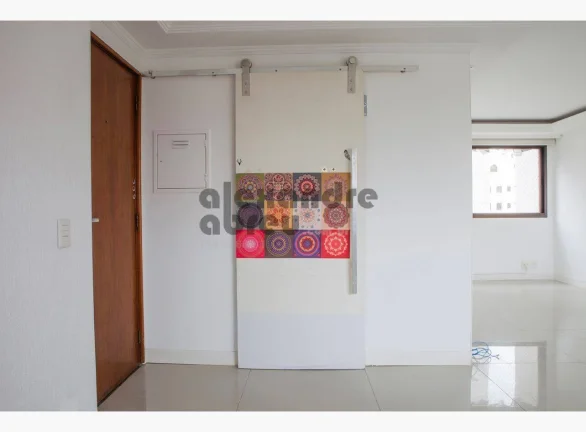 Imagem Apartamento em Moema, próximo ao metrô, disponível para venda ou locação!