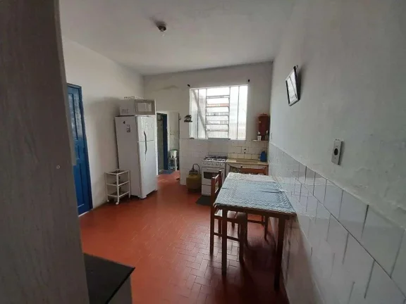 Imagem Casa à venda em Barbacena, Centro, com 2 quartos, 140m2