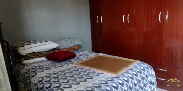 Imagem Sobrado com 2 quartos no Jardim Vera Regina - Campo Limpo Paulista