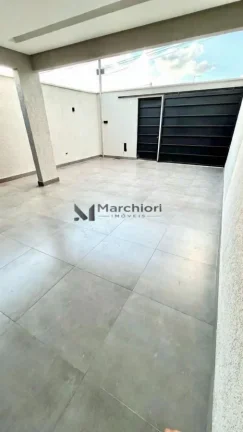 Imagem Casa para Venda em Trindade, Setor Cristina II, 2 dormitórios, 1 suíte, 2 banheiros, 2 vagas