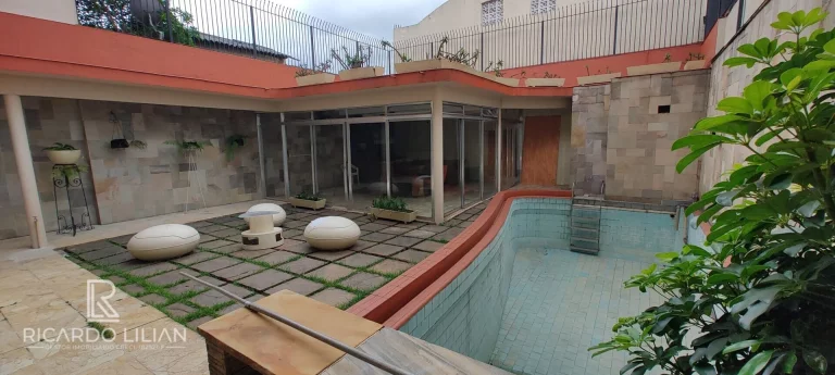 Imagem Sobrado de Alto Padrão em localização super privilegiada ao Lado da Praça da Independência