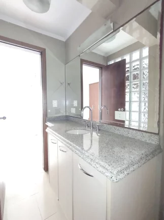 Imagem Apartamento No Jardim Paulista, 2 Dormitórios ( 1 suíte), 1 vaga de garagem ( prédio com manobrista e portaria 24hs). Excelente Localização