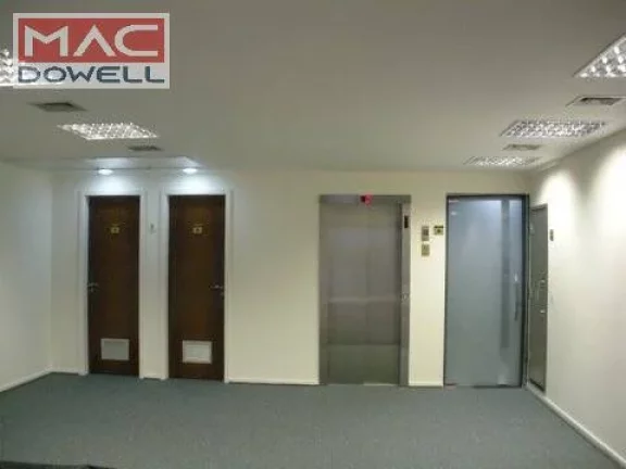 Imagem Prédio comercial de 420 m² / 4 Andares - LOCAÇÃO - Humaitá / RJ