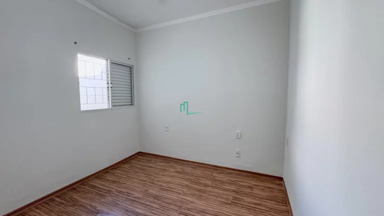 Imagem EXCELENTE RESIDÊNCIA DISPONIVEL PARA LOCAÇÃO E VENDA AO LADO DA FRANPISOS Á 30 METROS DA AVENIDA HÉLIO PALERMO