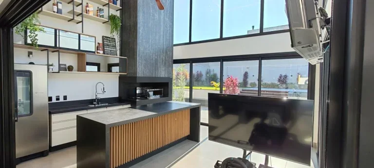 Foto do imóvel: Sobrado de Luxo com Área de Lazer Completa Condomínio Treviso, Bairro Fag, Cascavel - Venda