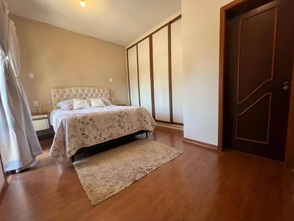Imagem Casa 368m2, 4 Quartos, Avenida Luiz Pasteur, bairro Tamandaré-Esteio-RS