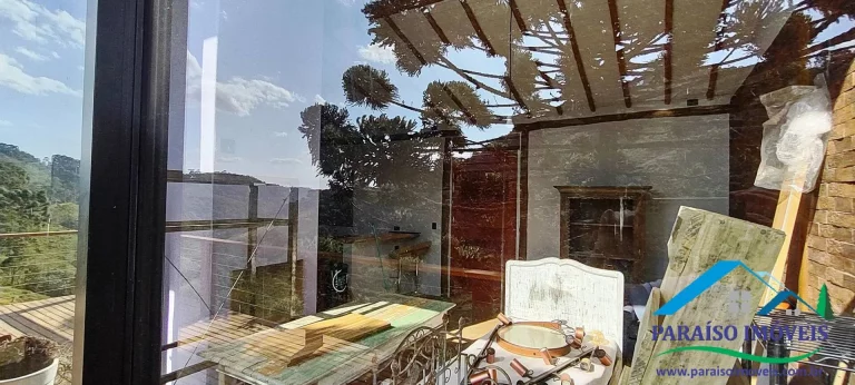 Imagem Charmoso Chalé em Gonçalves – Um Refúgio de Conforto e Beleza!