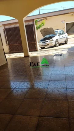 Imagem Casa para Venda em Limeira, Jardim Boa Vista, 4 dormitórios, 1 banheiro, 2 vagas