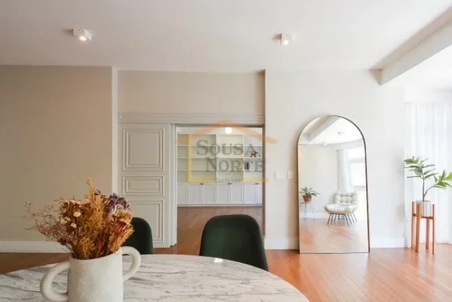 Imagem Apartamento com 141 m², com 3 dormitórios, sendo 1 suite, 2 banheiros, Imóvel amplo, bem iluminad...