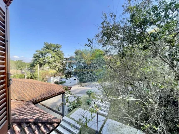 Imagem Casa em Condomínio a Venda no bairro Granja Viana - Carapicuíba, SP