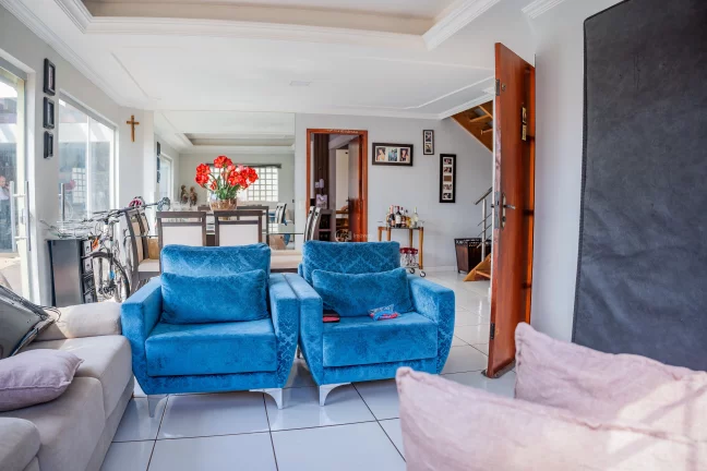 Imagem Imperdível: Casa à venda em Campo Grande-MS, Vila Palmira - 3 quartos, 1 suíte, 3 salas, 3 banheiros, 3 vagas, 169,84 m².