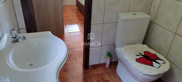 Imagem Casa 2 quartos 1 suíte, 600m da praia, garagem pra 2 carros no São Cristóvão