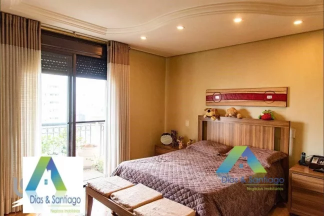 Imagem Apartamento alto padrão em 230m² sendo uma unidade por andar com 4 suítes, 4 vagas de garagem em localização privilegiada a 650mts Metrô Chácara Klabin