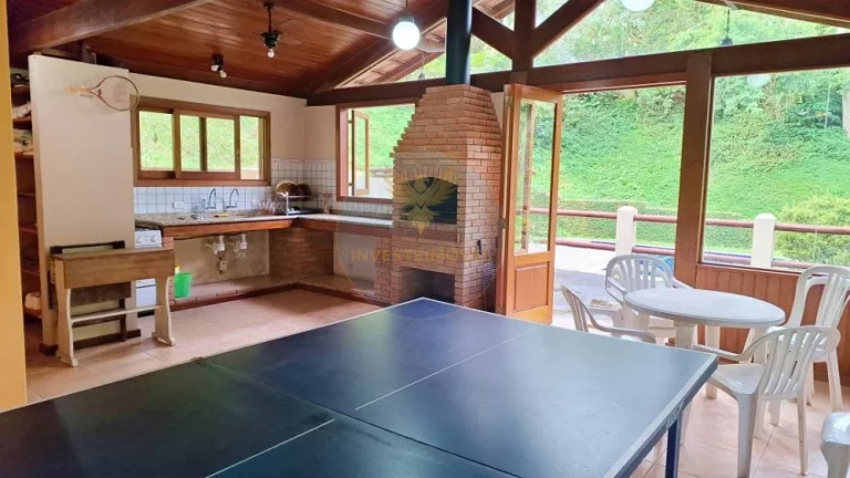 Imagem Casa com Terreno Amplo, Gourmet e Piscina na Granja Viana