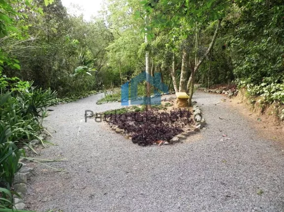 Imagem Lote de Alto Padrão no Jardim Mediterrâneo na Granja Viana