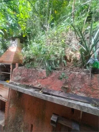 Imagem Casa à venda com 3 quartos, sendo 1 suíte, no condomínio Alameda do Eucaliptos, São Paulo - SP