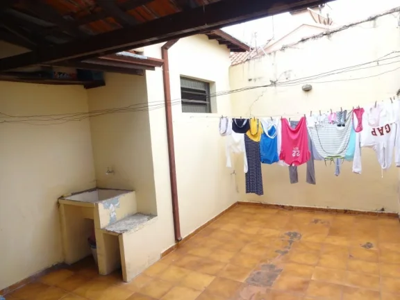 Imagem Casa no Bairro Alto excelente para consultÃ³rio, prÃ³ximo Ã  Santa Casa toda reformada com 3 dormitÃ...