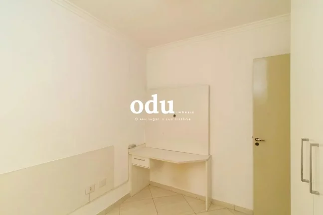 Imagem Um sobrado que une o conforto de uma casa com a praticidade e segurança de um condomínio. Com 100 ...