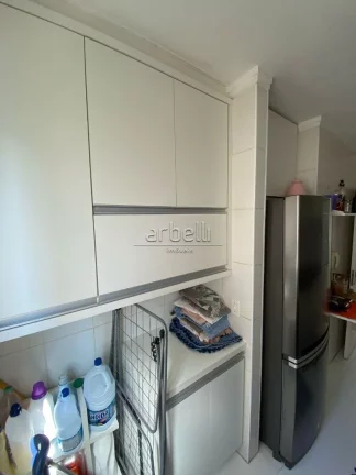 Imagem Apartamento com 54 M², 2 dormitórios, sala, 1 banheiro, área de serviços, cozinha, sacada e 1 va...