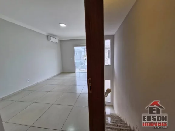 Imagem Casa Duplex em Condomínio no Barroco em Itaipuaçu