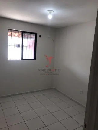 Imagem Apartamento de 2 Quartos todo reformado.Em Mangabeira