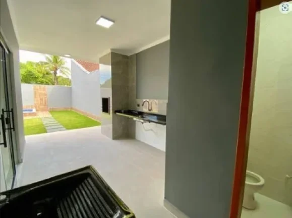 Imagem Casa para Venda em Mongaguá, Santa Eugênia, 3 dormitórios, 1 suíte, 1 banheiro, 2 vagas
