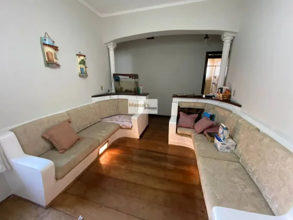 Imagem Casa à venda, com 3 quartos, 195m2