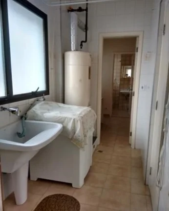 Imagem Apartamento à venda no Guarujá na Praia das Pitangueiras.