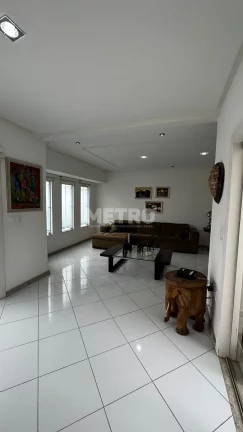 Imagem Venda, Condomínio Água Viva, 4/4 sendo todos suítes; Amplas salas de estar e jan