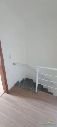Imagem Casa nova com 2 suítes, corredor lat.com linda vista, acabamento de 1a.