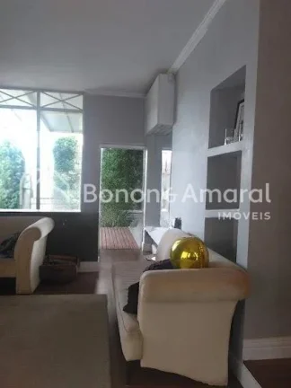 Imagem Casa de Condomínio com 3 Quartos e 4 banheiros à Venda, 262 m² por R$ 1.350.000