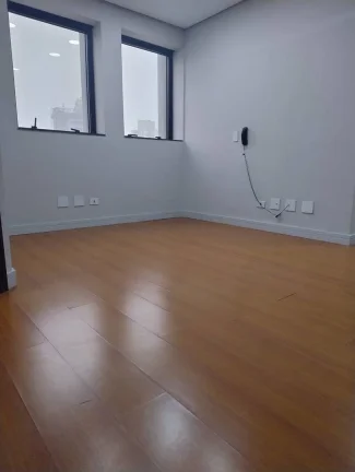 Imagem Conjunto Comercial no Edifício Cenpre