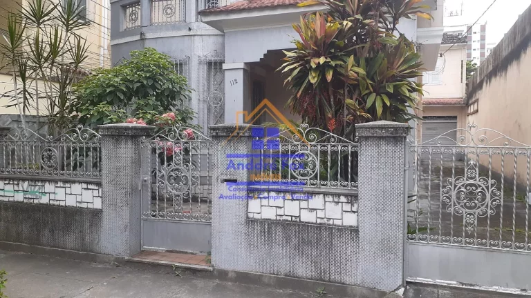 Imagem Grajaú, Rio de Janeiro - RJ, casa duplex, 5 quartos, varanda, 140 m², construção anexa, quintal, 3 vagas, à venda por R$ 950.000,00