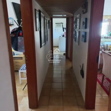 Imagem Apartamento à venda no Guarujá na Praia das Pitangueiras.