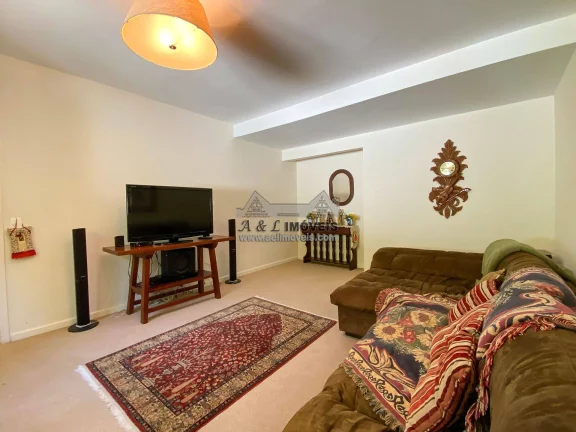 Imagem Casa à venda em Campos do Jordão – Casa com 06 suítes no Alto do Capivari
