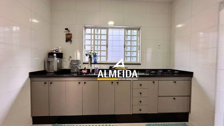 Imagem Casa com 3 dormitórios à venda, 111 m² por R$ 690.000,00 - Diário Ville - Rio Claro/SP