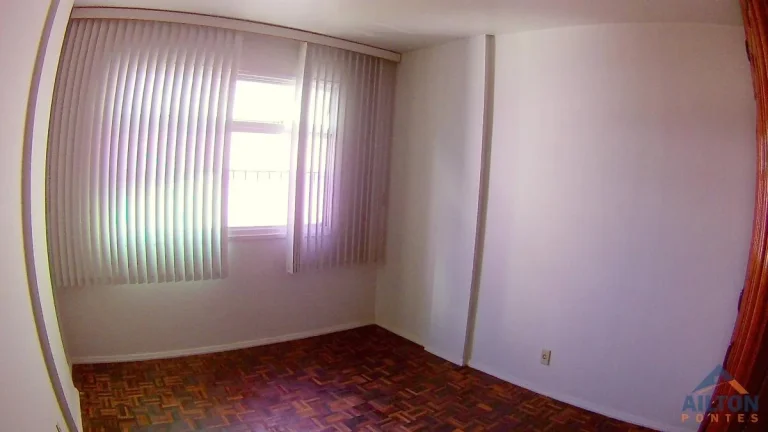 Imagem Apartamento com 2 Quartos + DCE à Venda no Centro - Guarapari/ES