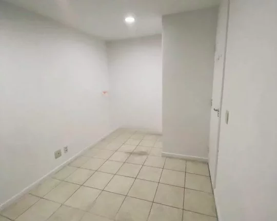 Imagem Apartamento para Venda em Rio de Janeiro, Anil, 2 dormitórios, 1 banheiro, 1 vaga