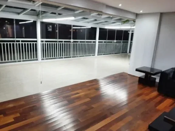Imagem Apartamento Garden 190M², 3Q, 3 Suítes, 5 Banheiros, 2 Vagas, Varanda Gourmet, Churrasqueira, Piscina, Salão de Festas e Jogos, Sauna, Playground.