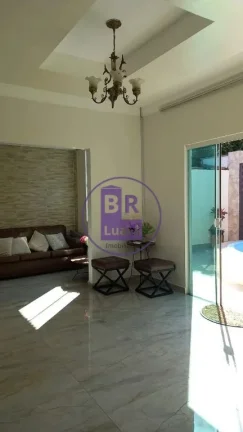 Imagem Casa à Venda com 270m2
